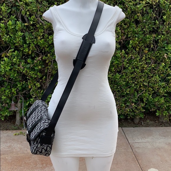 Christian Dior Monongram Messenger Bag - Picture 2 of 14